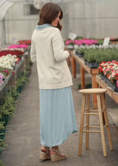 Essential Cream Short and Soft Cardigan