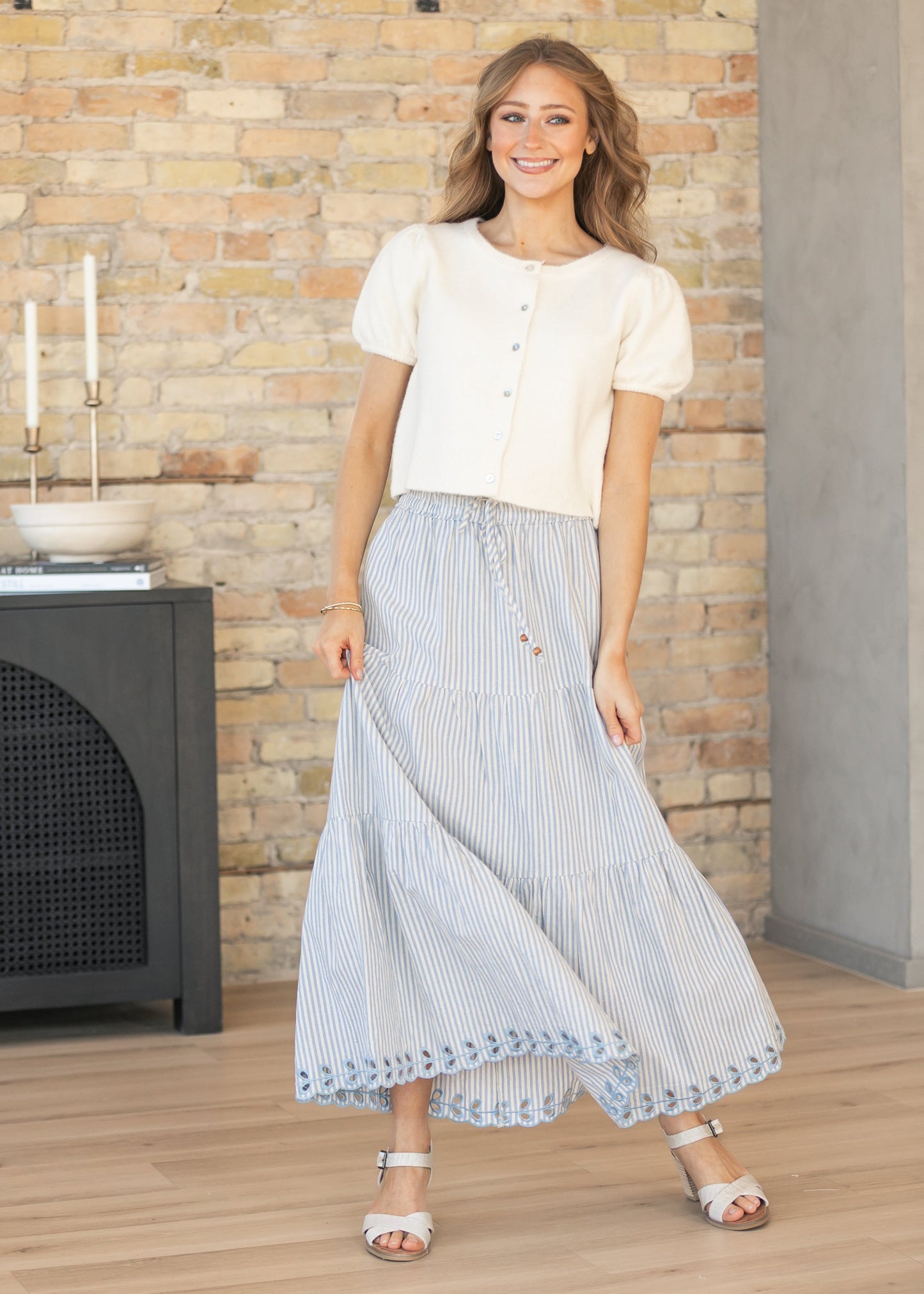 Embroidered Detail Midi Skirt