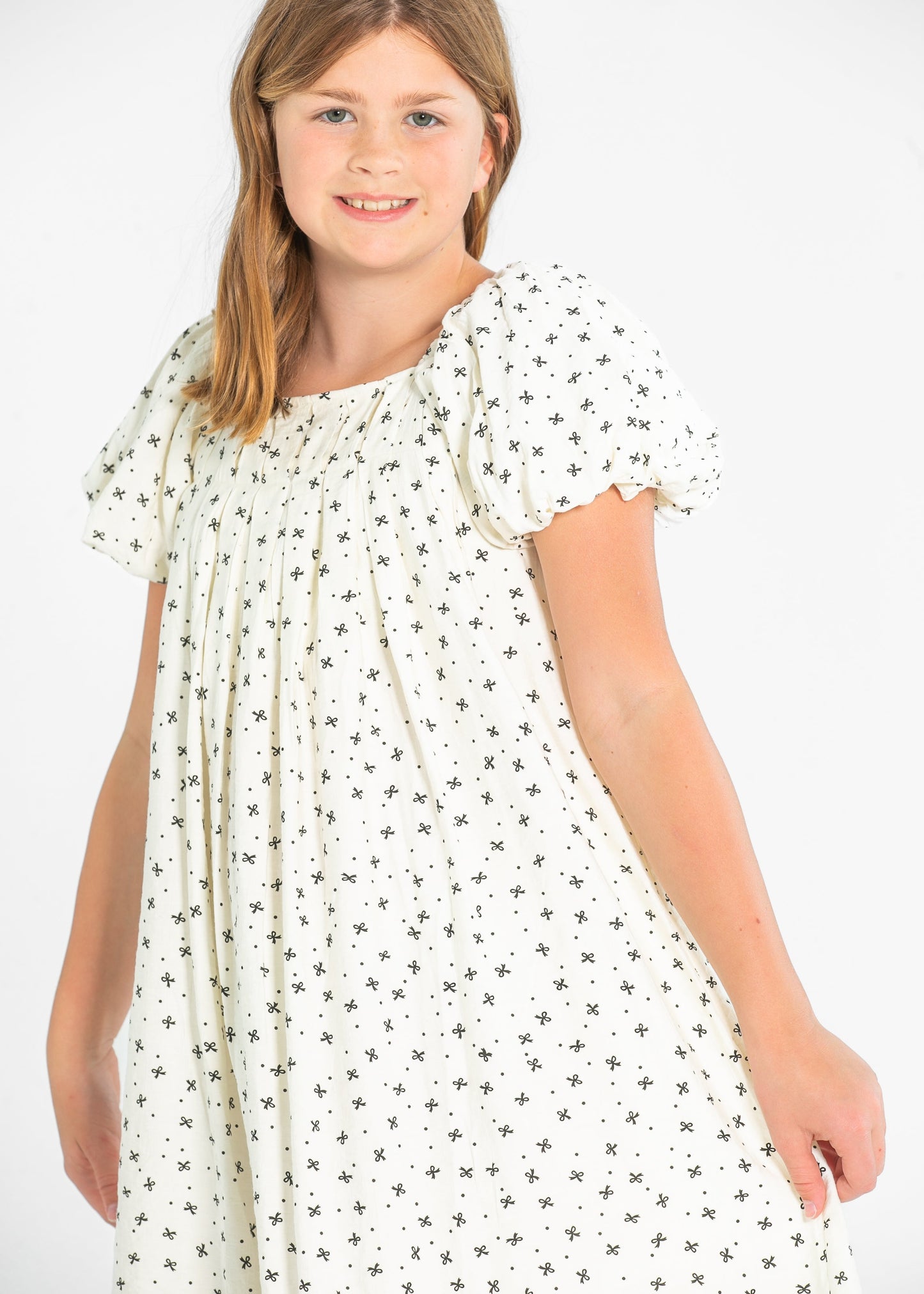 Girl's Ditsy Bow Print Box Pleated Puff Sleeve Dress