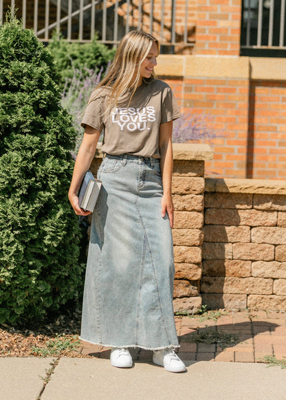 Jesus Loves You Graphic T-shirt