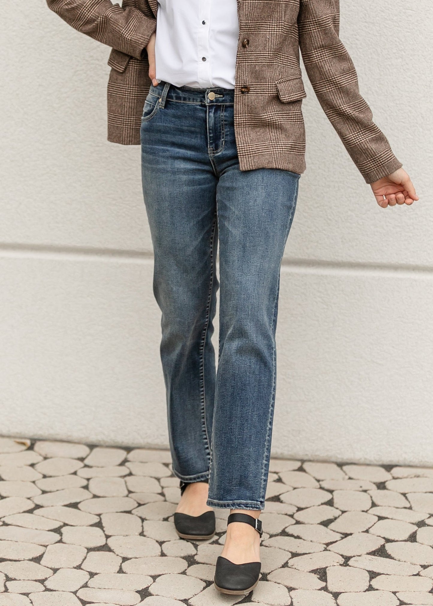 Liverpool Los Angeles® Kennedy Straight Jeans