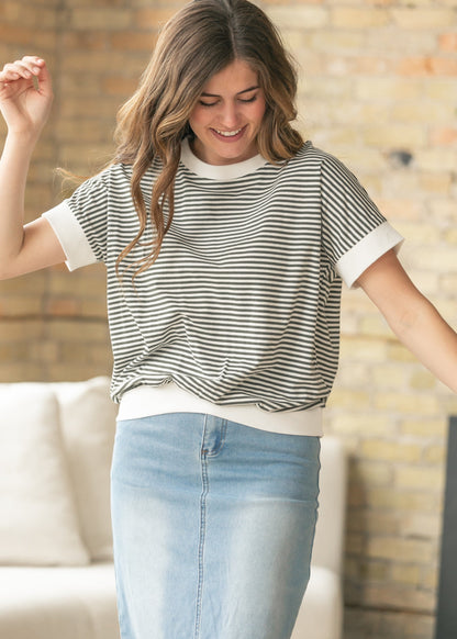 Stripe Contrast Trim Top