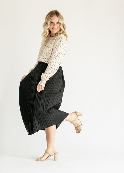 Pleated Pull-On Midi Skirt - FINAL SALE